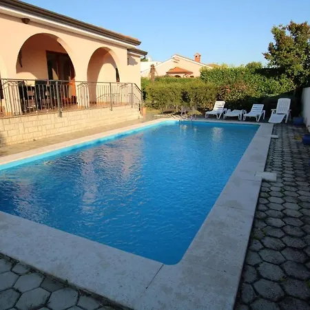 Semesterbostad Neela Poreč